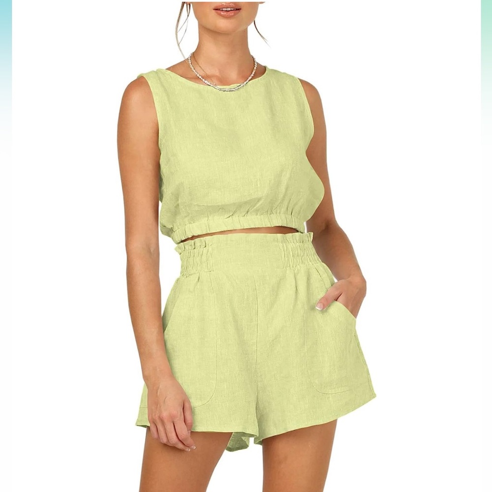 Trendy Queens Two Piece Lounge Set High Waisted Shorts with Pockets